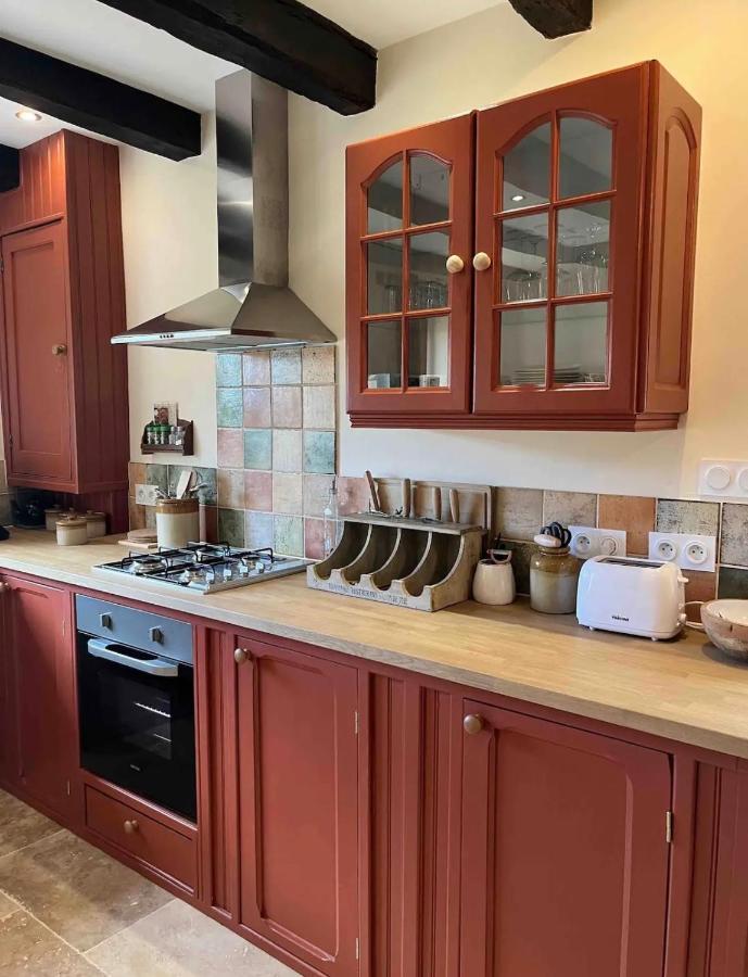 Joli Gite Pour 5 Personnes : Chez Cherrie Saint-Julien-de-Lampon المظهر الخارجي الصورة